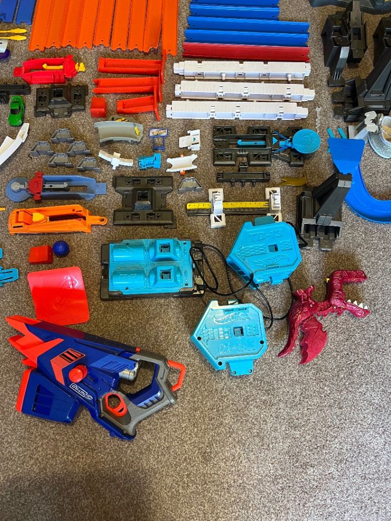Large selection of Hot Wheels track and sets