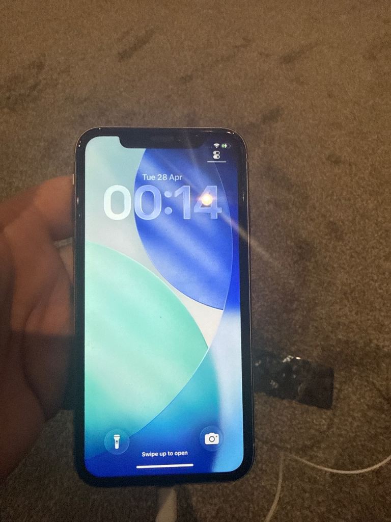 iPhone 11 64GB purple 