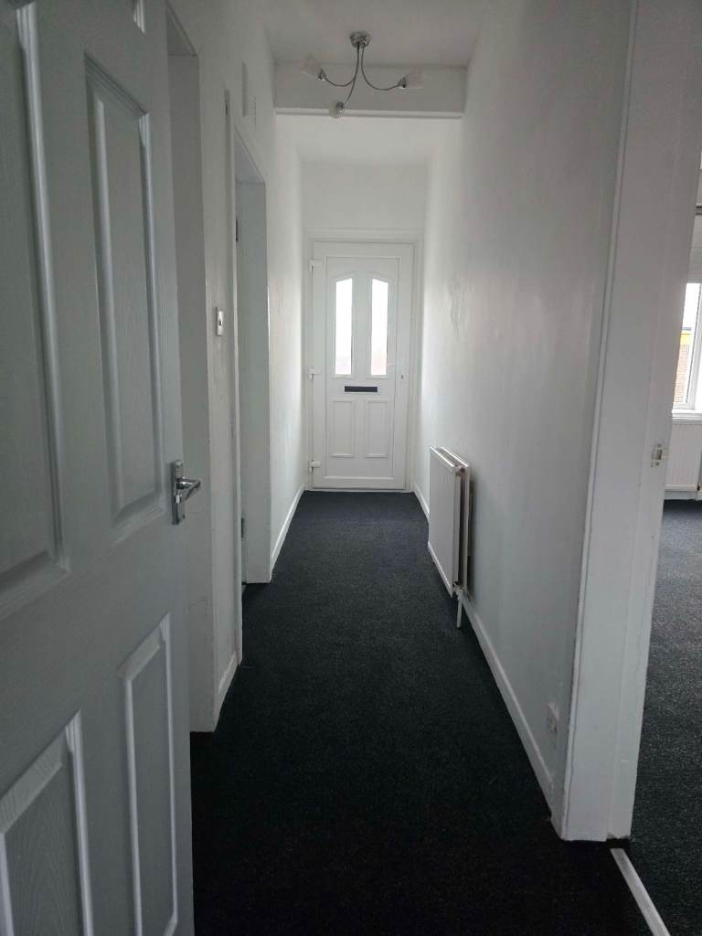 2 Bedroom Flat, Ayr
