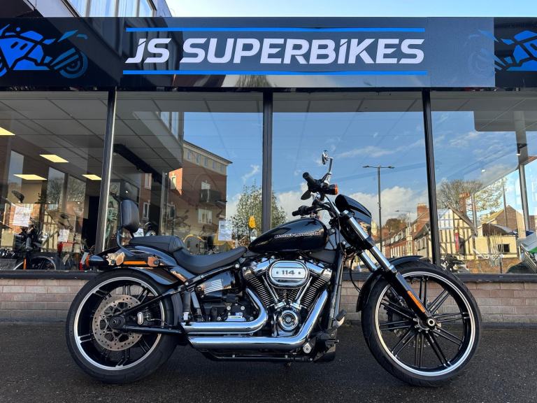 HARLEY DAVIDSON FXBRS BREAKOUT [Phone number removed]1 - VANCE + HINES SHORTSHOTS 