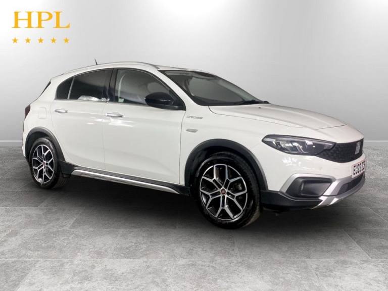2023 23 FIAT TIPO 1.0 CROSS HATCHBACK 5DR PETROL MANUAL EURO 6 (S/S) (100 BHP)