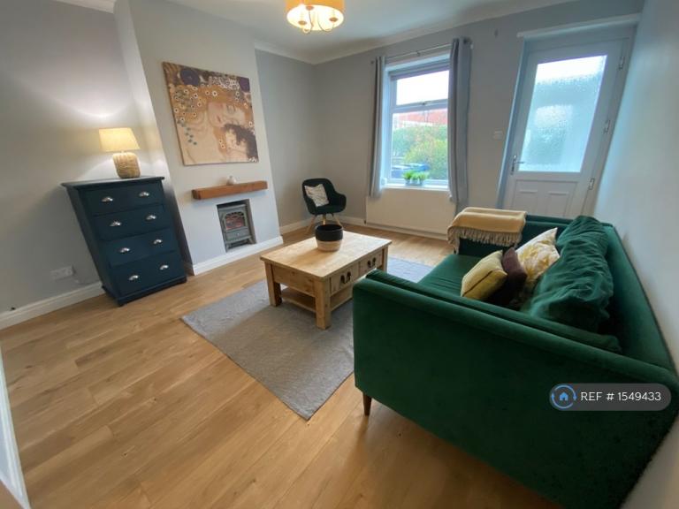 2 bedroom house in Wigan Road, Ormskirk, L39 (2 bed) (#1549433)