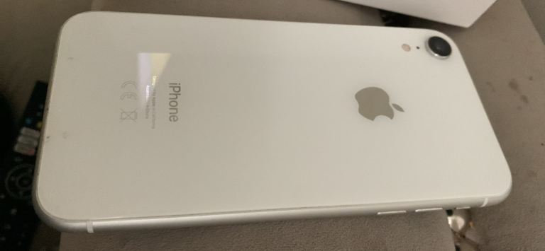 Apple iPhone - White, Good Condition