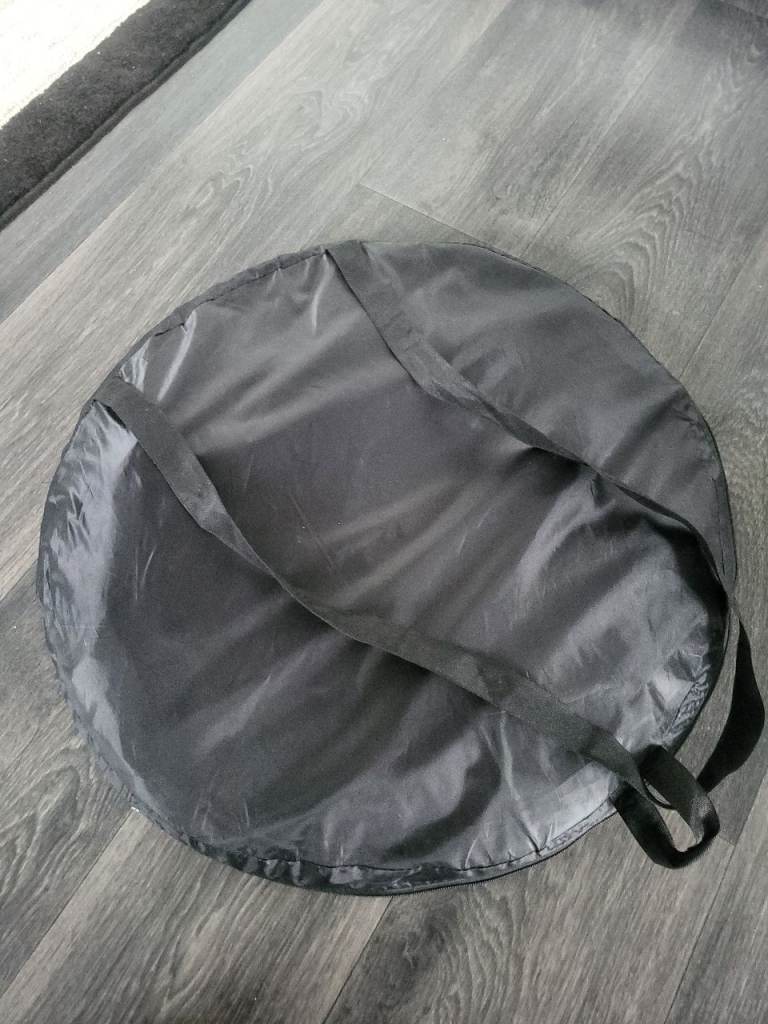 Folding shower/toilet camping tent
