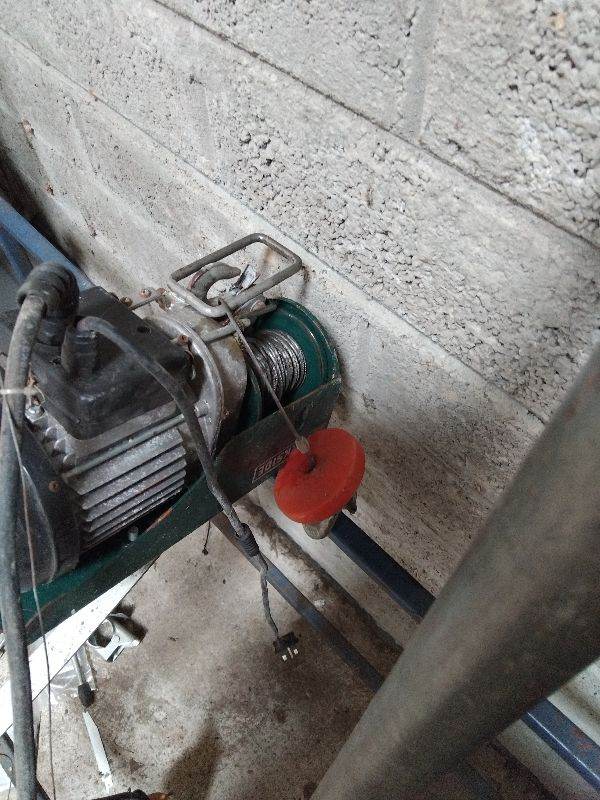 Scaffold Hoist