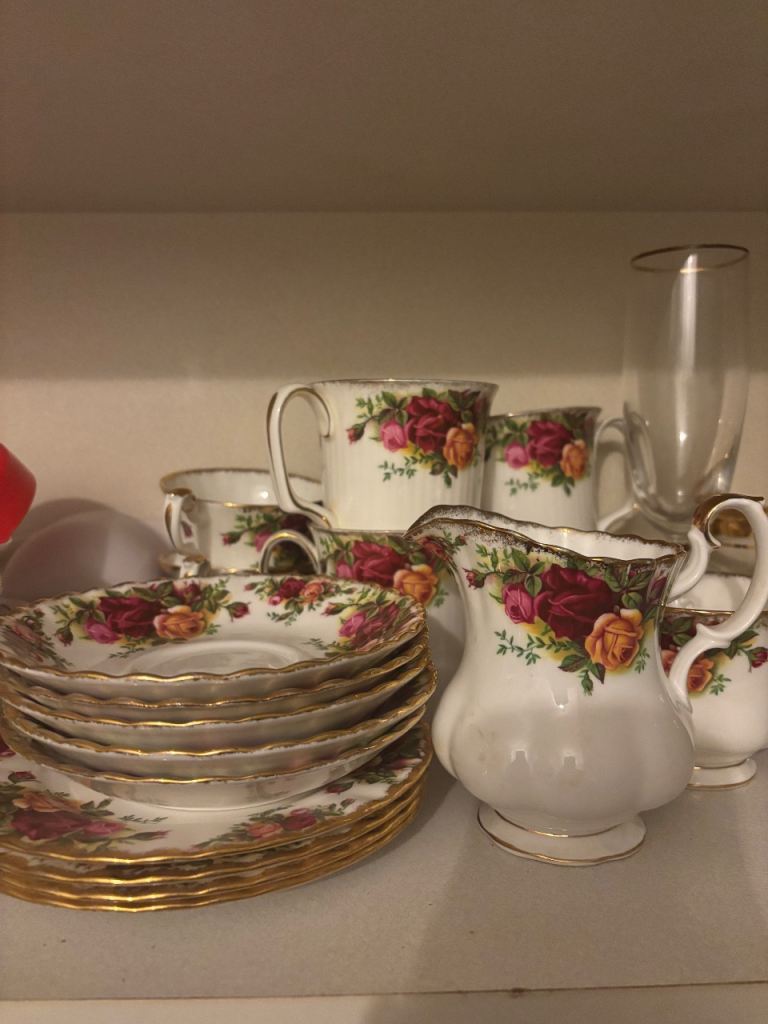 Royal Albert, Old Country Roses Vintage set
