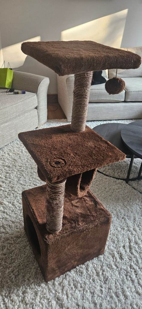 Cat tree 
