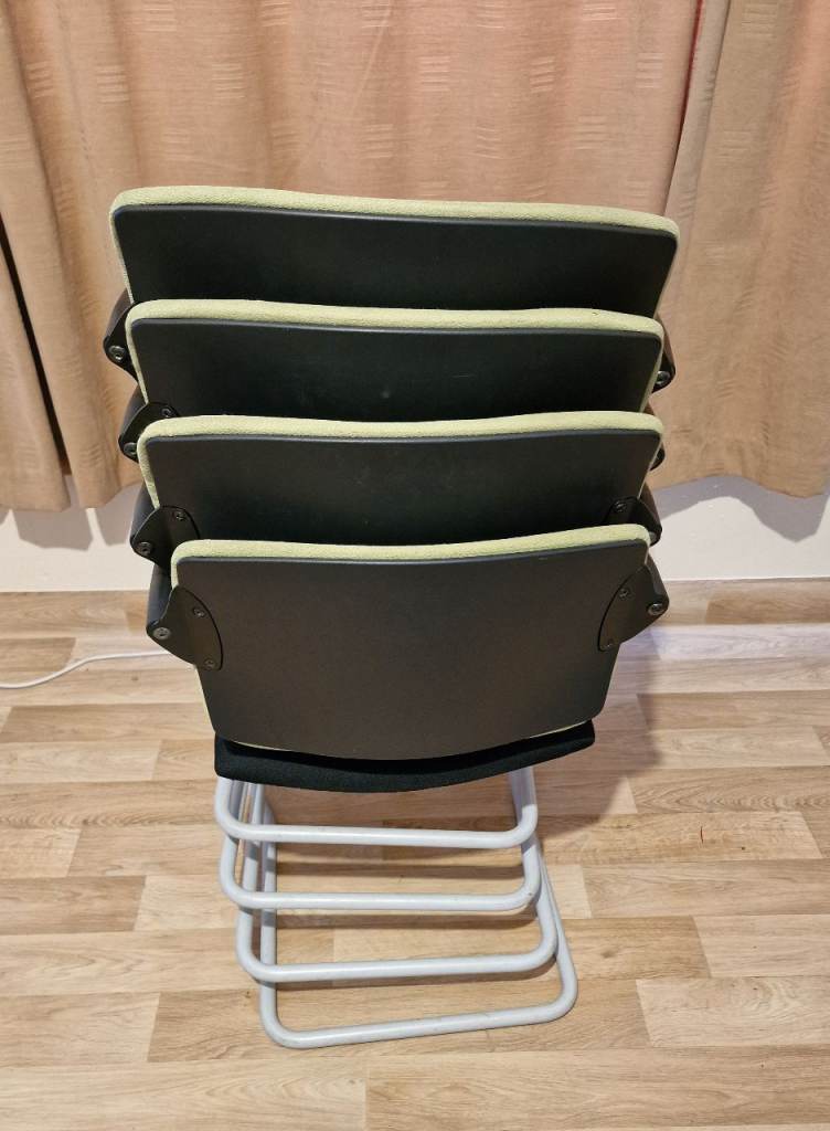 Set of 4 chairs good quality ,good condition