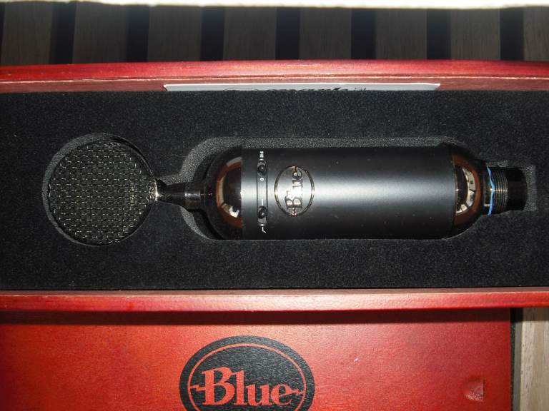 Blue Blackout Spark SL Microphone condenser mic capacitor vocal streaming XLR recording studio