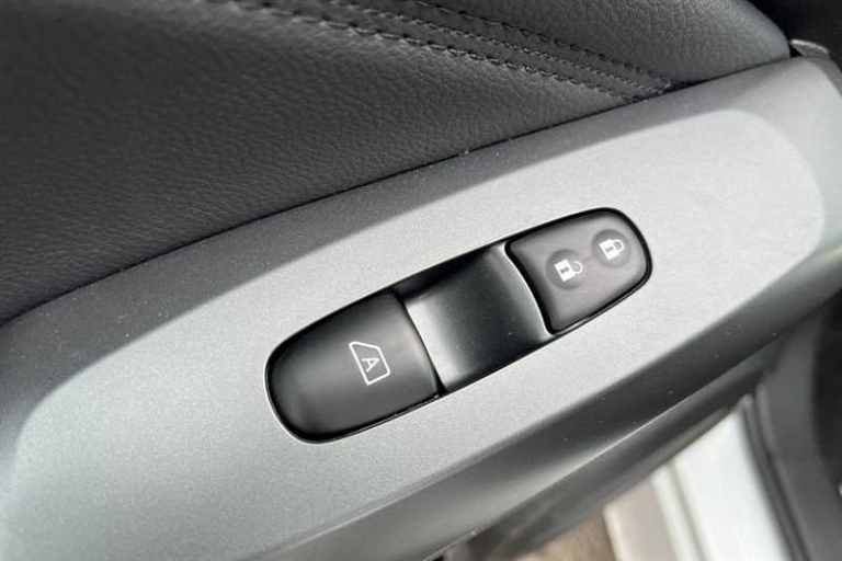 2024 Nissan Juke 1.0 DIG-T N-CONNECTA 5DR DCT Hatchback Petrol Automatic