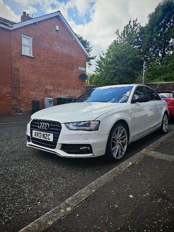 Audi, A4, Saloon, 2013, Automatic , 1968 (cc), 4 doors