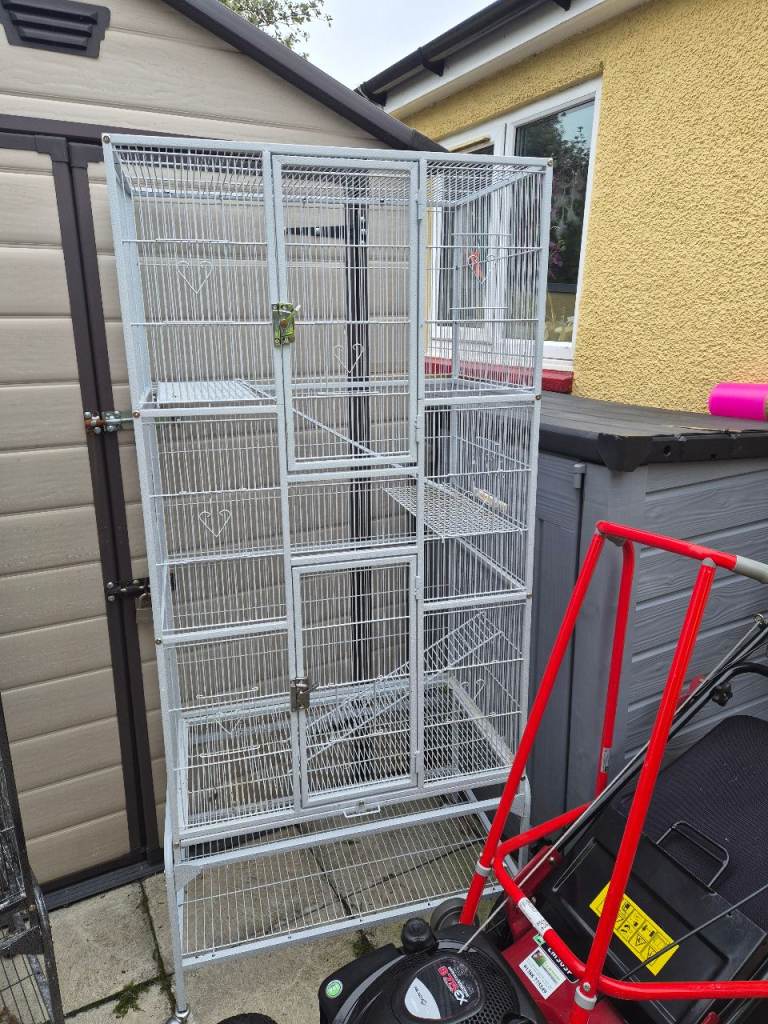 2x large bird cages on stands £50 each