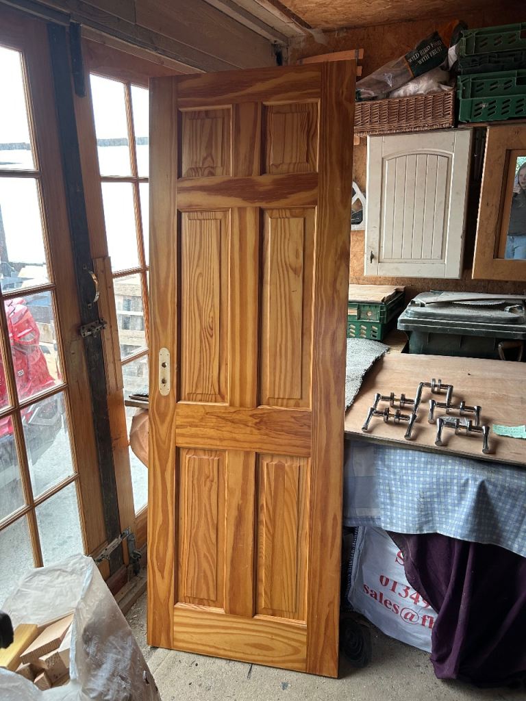 Second Hand Pine Doors X6 (SEE DESCRIPTION) 