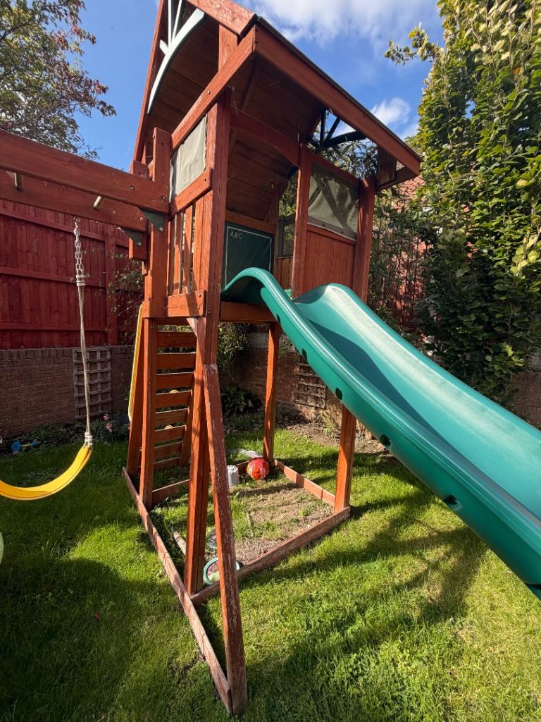 Kids garden play centre 
