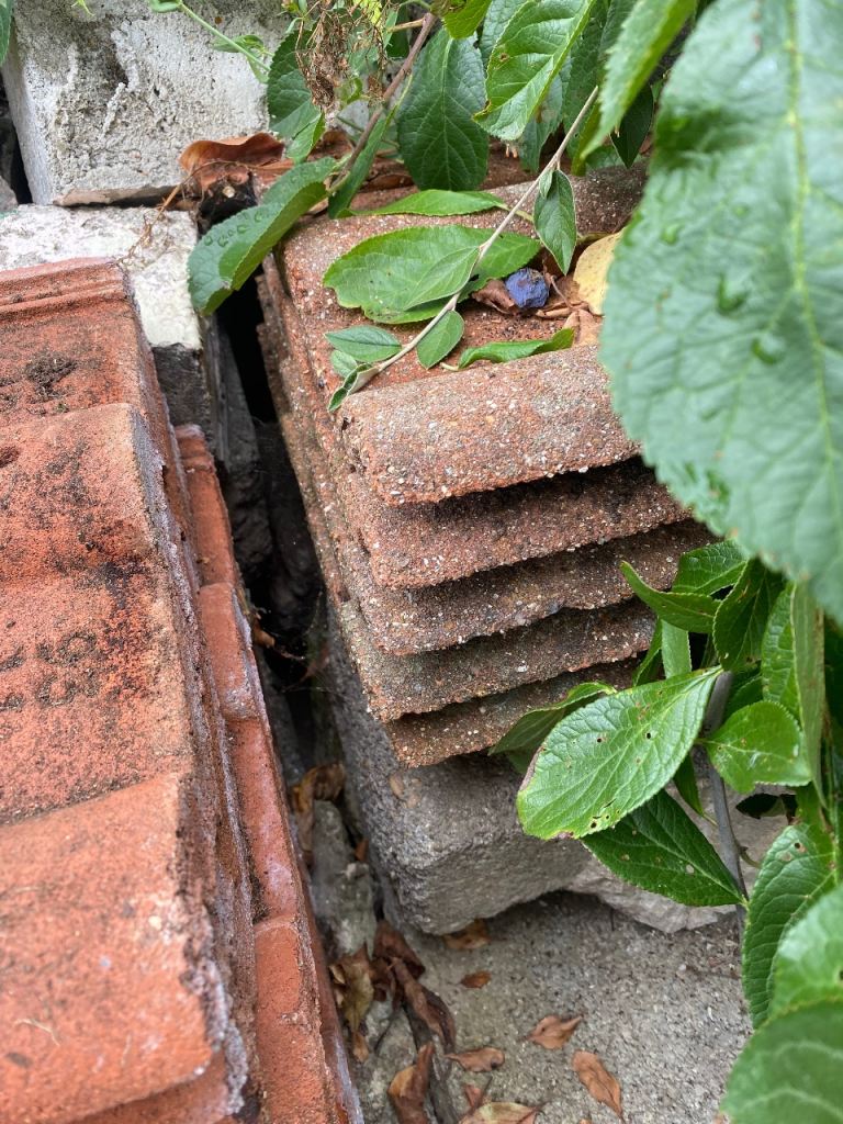 Roof tiles