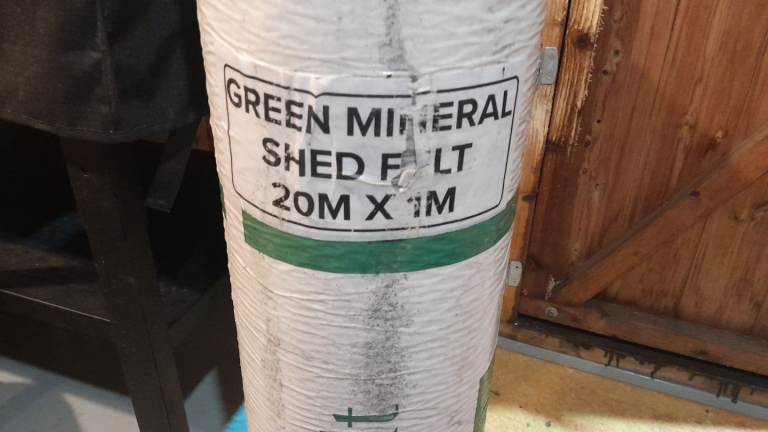 Shed felt 