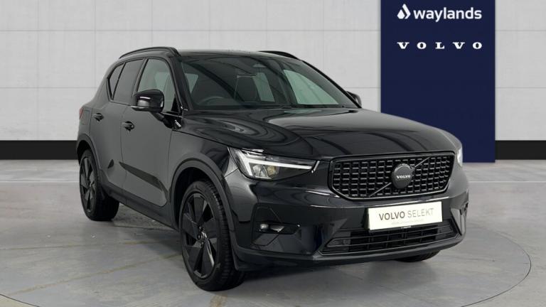 2025 Volvo XC40 Black Edition Plus, B3 Mild hybrid, Petrol Estate Petrol Automatic