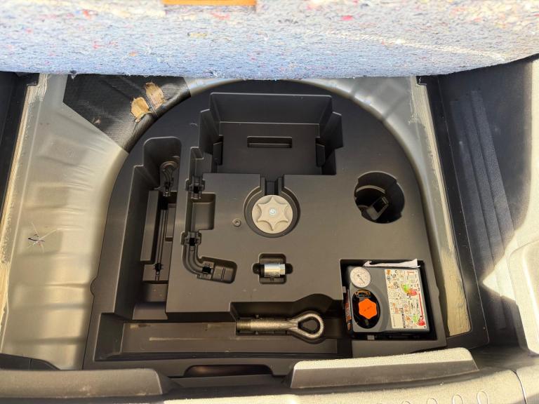 2019 Nissan Juke 1.6 Tekna XTRON Euro 6 5dr HATCHBACK Petrol Automatic