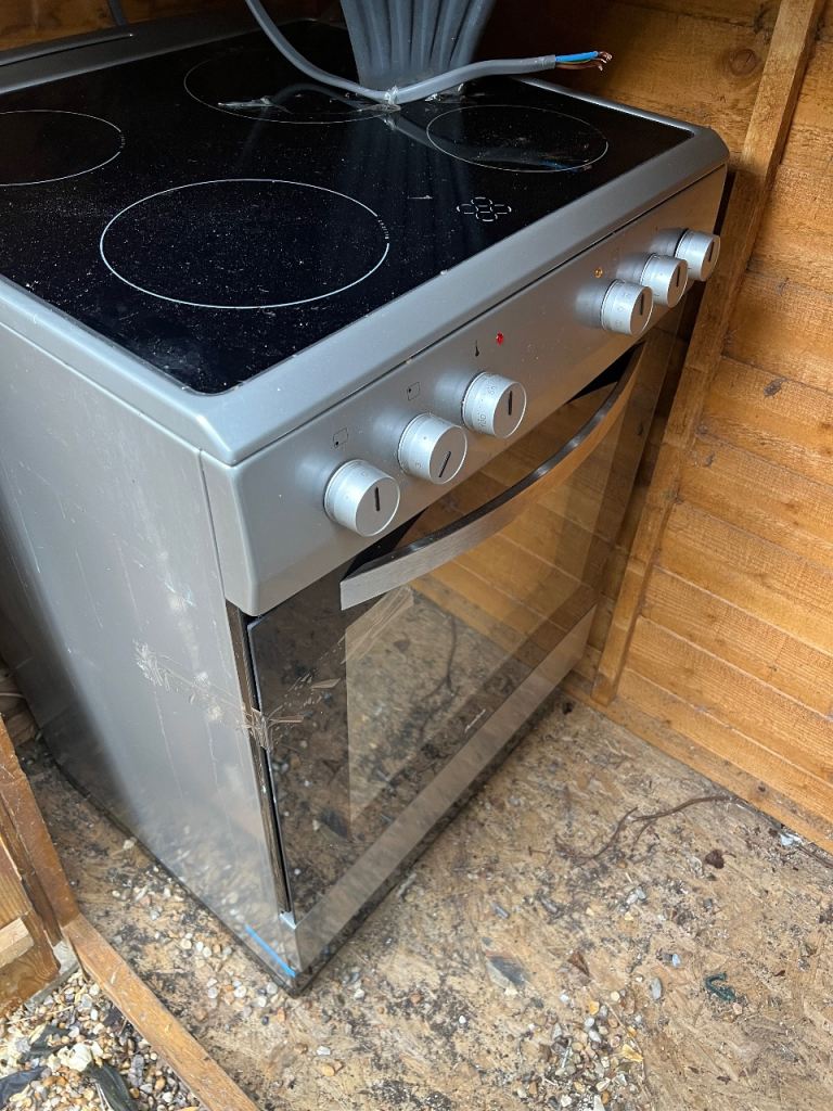 AMICA AFC601SS 60 cm Electric Ceramic Cooker - Black & Stainless Steel
