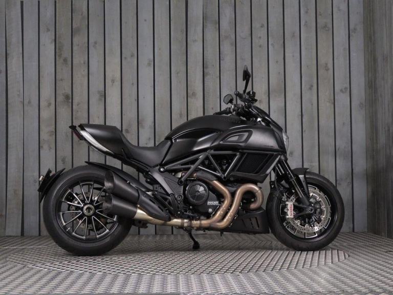 2017 67 DUCATI DIAVEL