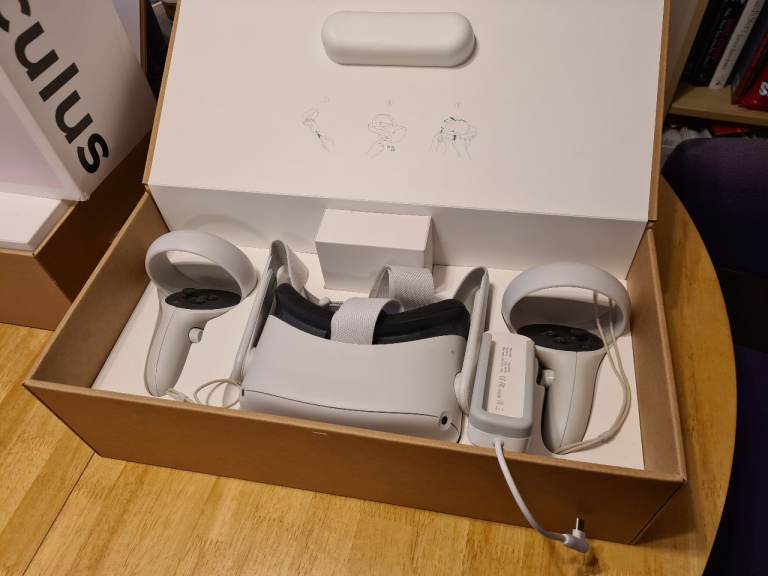 Oculus Quest 2 and Accessories 