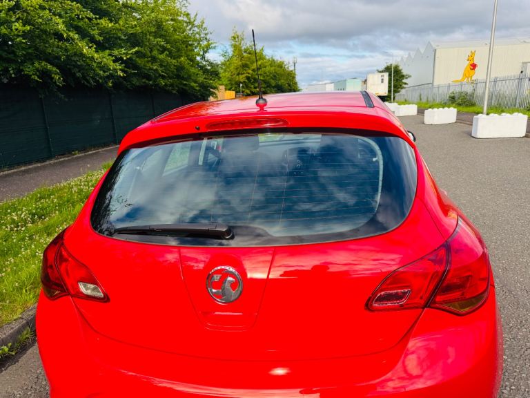 2012-12 PLATE - LOW INSURANCE 1.4 - VAUXHALL ASTRA  1.4 5 DRS *MOT- 1 YEAR  like ford focus mazda 3