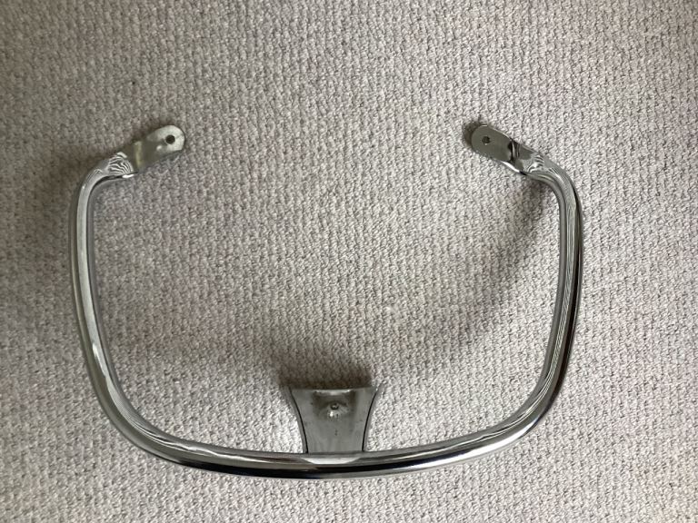 Vespa Primavera grab bar