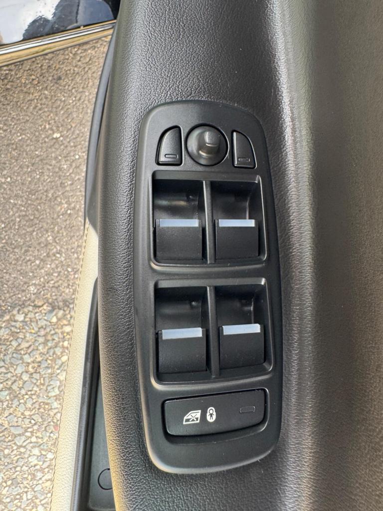 2017 Jaguar XE 2.0d R-Sport Auto Euro 6 (s/s) 4dr SALOON Diesel Automatic