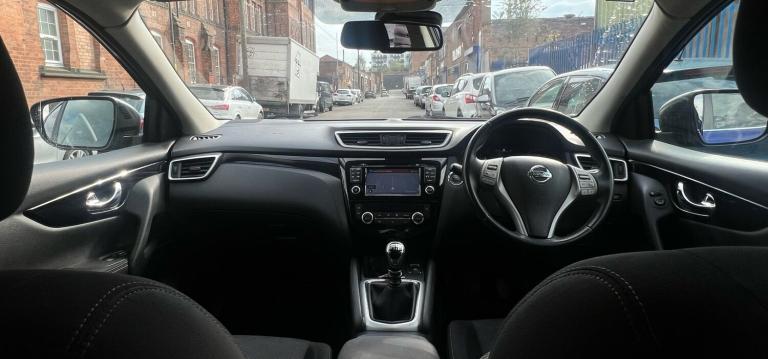 2017 Nissan Qashqai 1.5 dCi N-Connecta 5dr HATCHBACK Diesel Manual