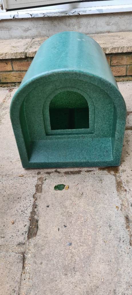 Small pet kennel