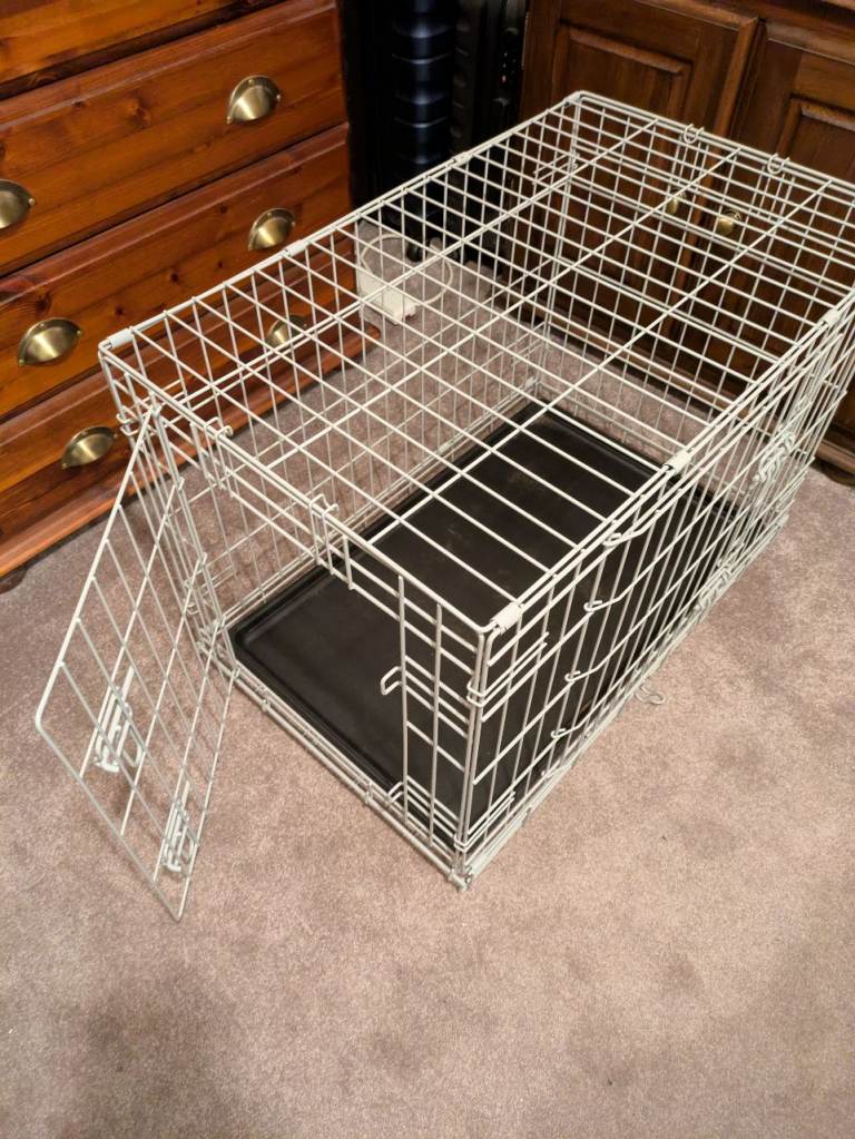 Small Dog/puppy crate - as new