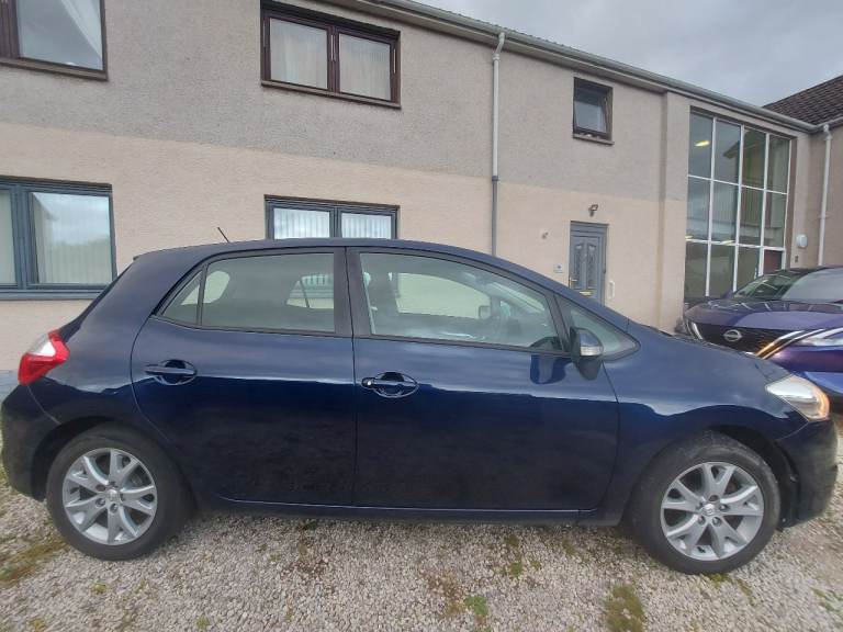 Toyota, AURIS, Hatchback, 2011, Manual, 1329 (cc), 5 doors