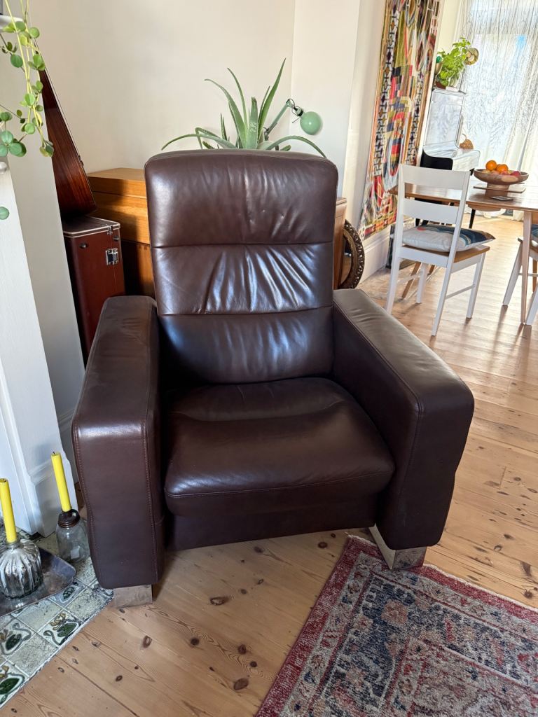 Ekornes Stressless reclining leather armchair