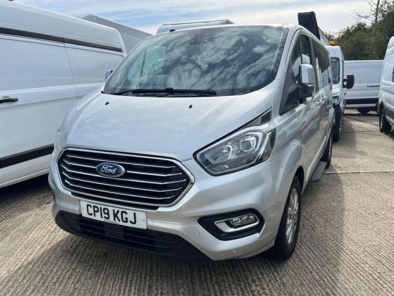 2019 Ford Tourneo Custom 2.0 320 EcoBlue Titanium Auto L2 Euro 6 (s/s) 5dr Minibus Diesel Automatic