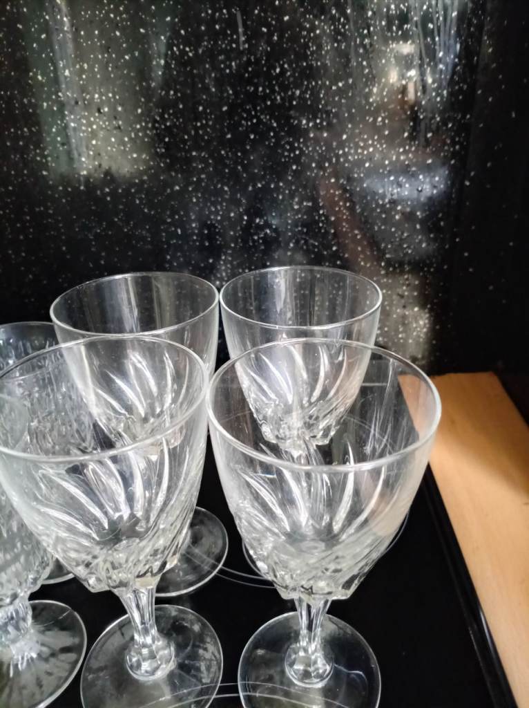 Assorted glasses 