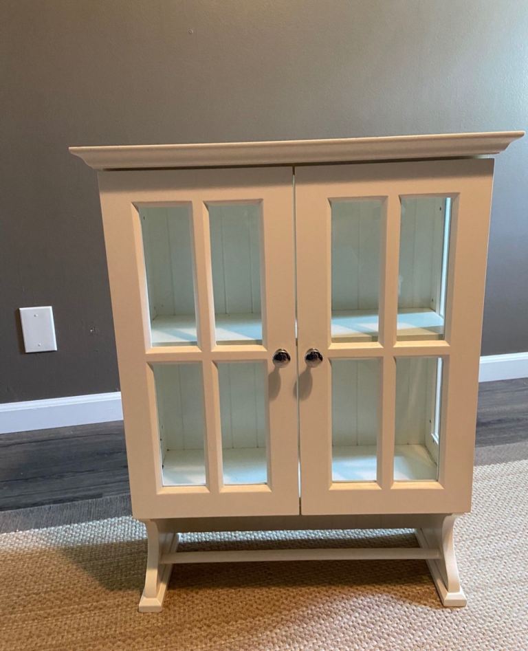 Sturdy White Glass-Panelled Bathroom Vanity  with built in towel holder 