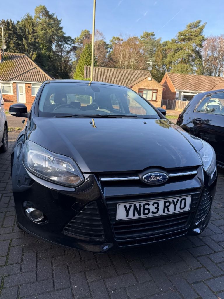 Ford, FOCUS, Hatchback, 2013, Manual, 998 (cc), 5 doors