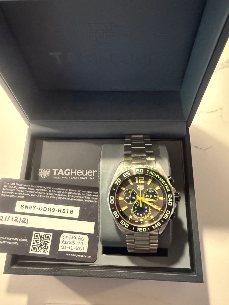 Stunning TAG HEUER formula 1 chronograph