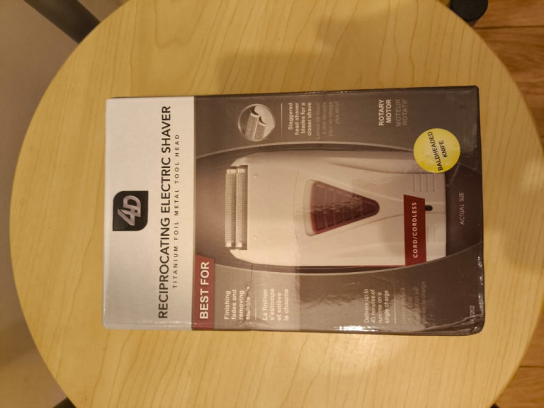 4D Reciprocating Electric Shaver