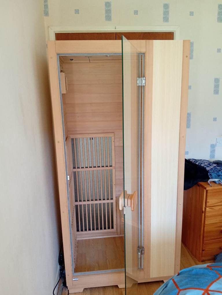 Infrared sauna cabin 