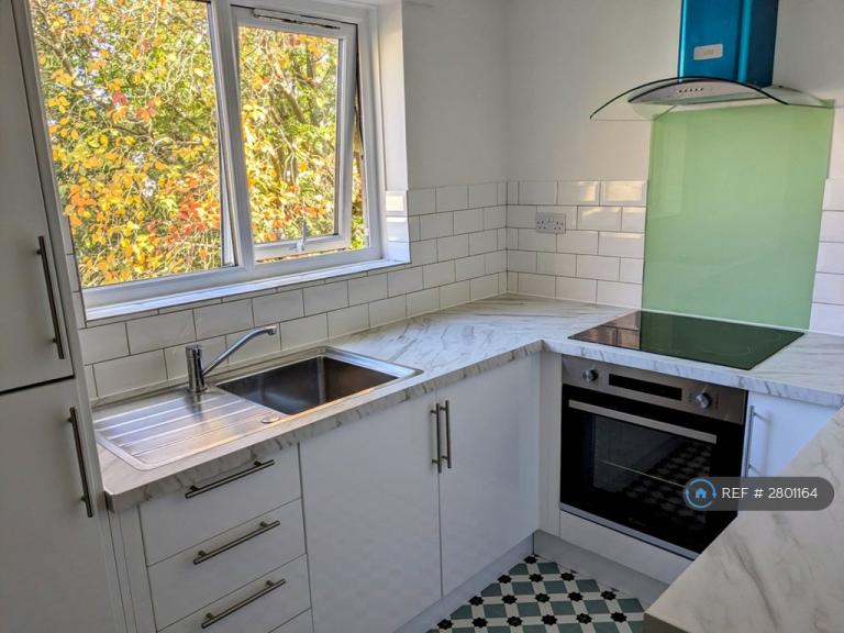 1 bedroom flat in Headford Close, Cambridge, CB5 (1 bed) (#2801164)