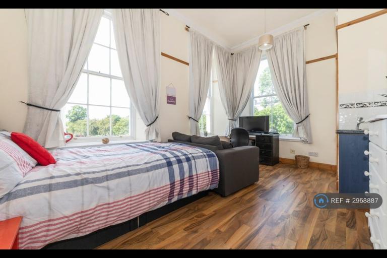 1 bedroom in Sauchiehall St, Glasgow, G3 (#2968887)
