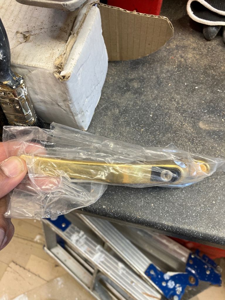 Window handles x 19. For double glazing 