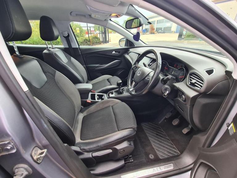 VAUXHALL GRANDLAND X 1.5 Turbo D BlueInjection Sport Nav Euro 6 (s/s) 5dr 2019