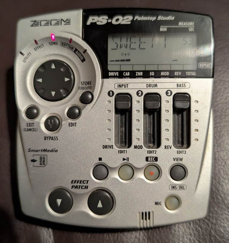 Zoom PS-02 palm top studio 