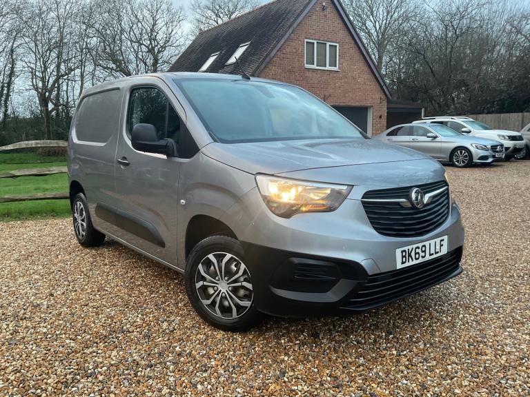 2019 Vauxhall Combo 2000 1.6 Turbo D 100ps H1 Edition Van PANEL VAN Diesel Manual