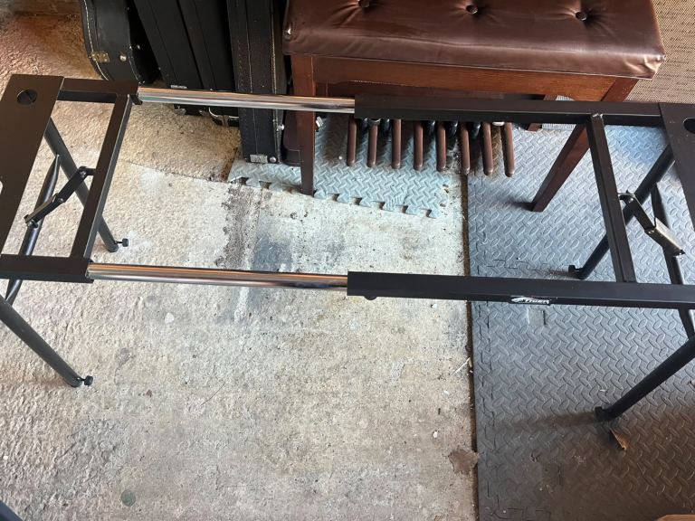 Extendable Keyboard stand 