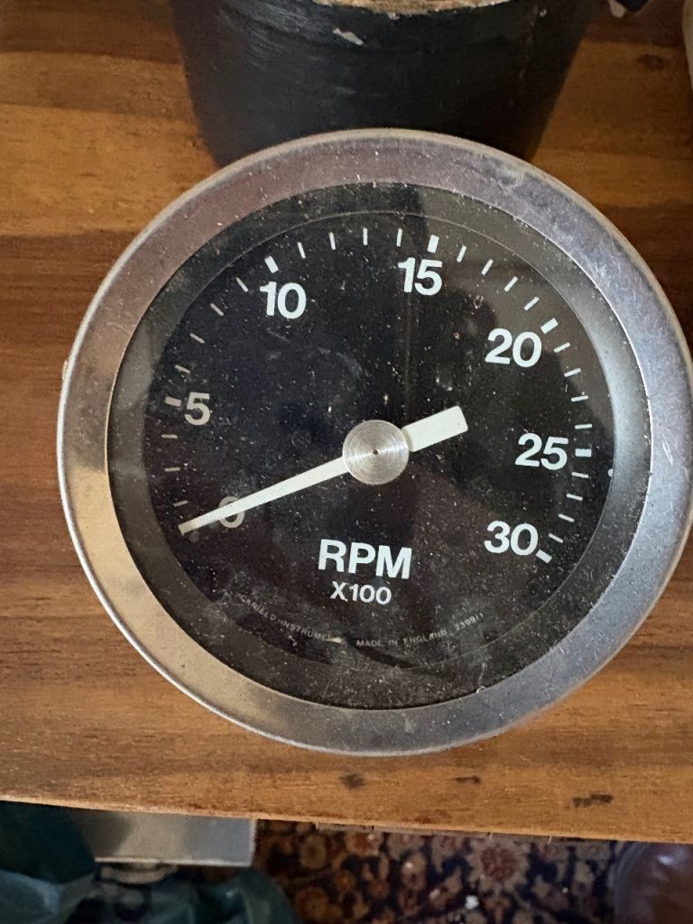 Mixed vintage classic and vintage car dials and tachometers