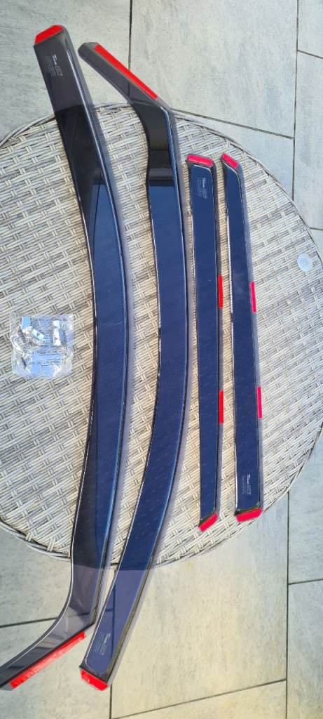 Hyundai Tucson Tinted Widow Deflectors