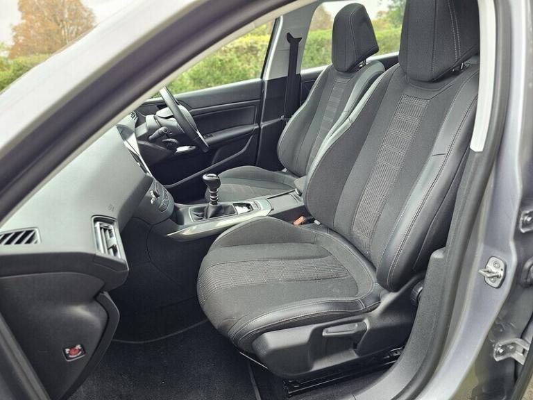 2019 Peugeot 308 SW PureTech Allure Estate Petrol Manual